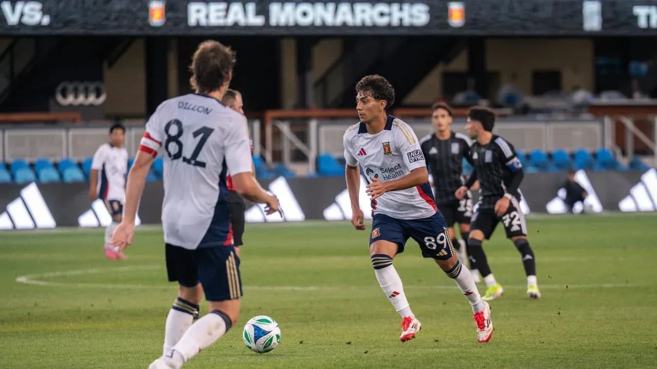 Players from The Town vs Real Monarchs match
