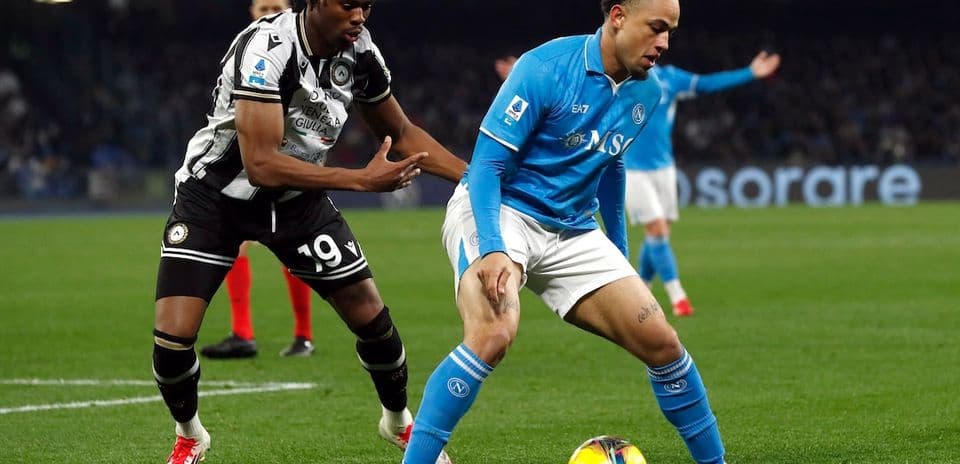 Player challenge during Napoli vs Udinese match