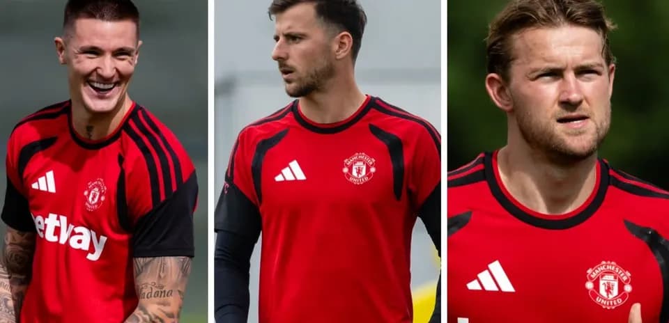 Three Manchester United players in training gear