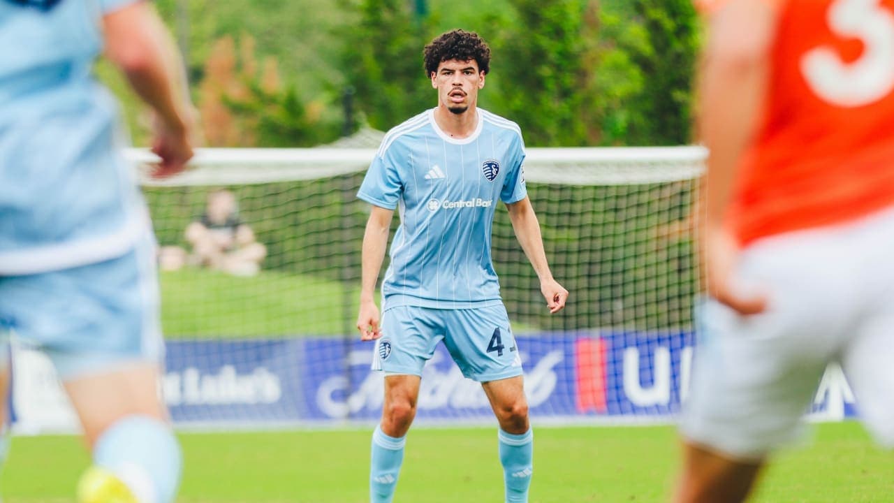 Sporting KC II player in action during match
