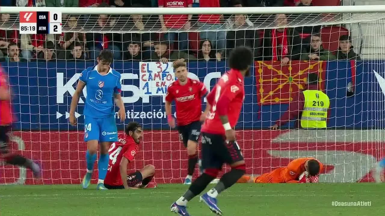 Atletico Madrid players celebrating goal against Osasuna Atletico Madrid players celebrating goal against Osasuna