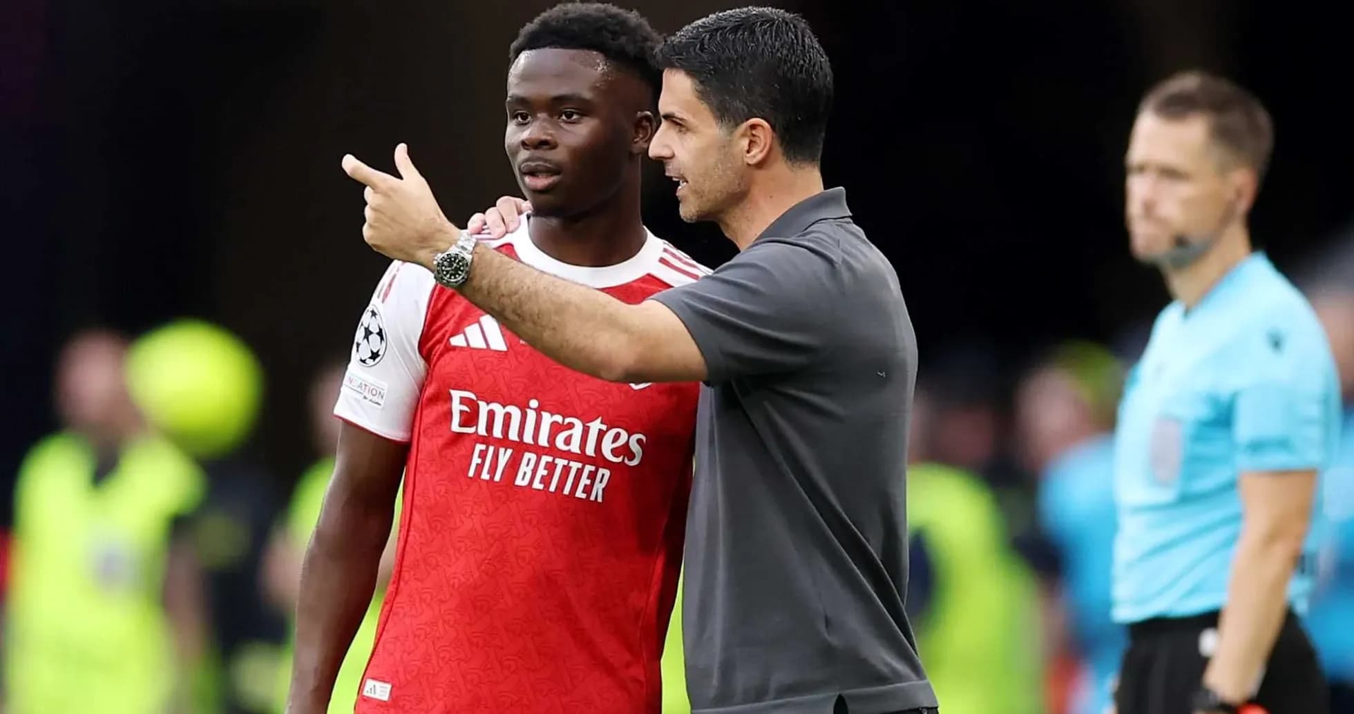 Mikel Arteta discussing strategy with Bukayo Saka Mikel Arteta discussing strategy with Bukayo Saka