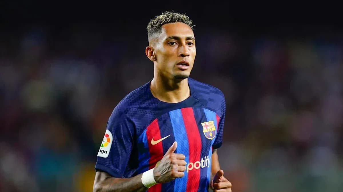 Player in Barcelona kit during match action Player in Barcelona kit during match action