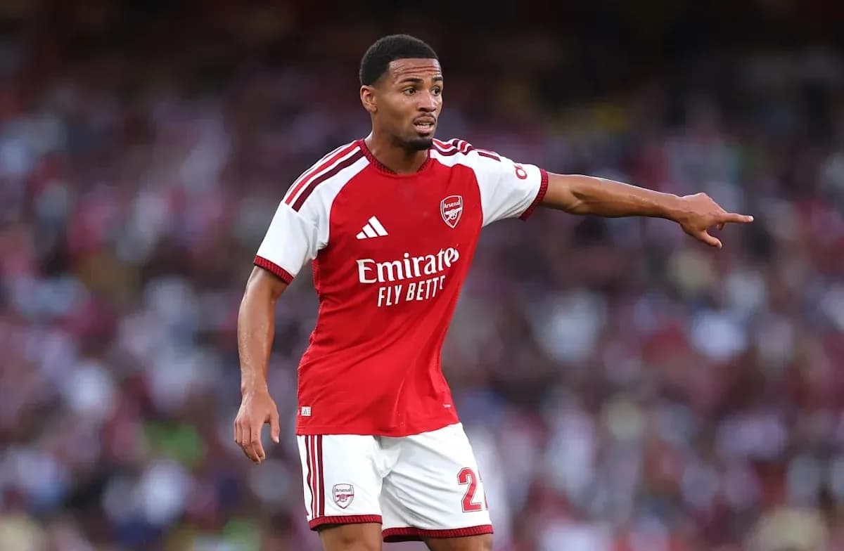 Player gesturing during match in Arsenal kit Player gesturing during match in Arsenal kit