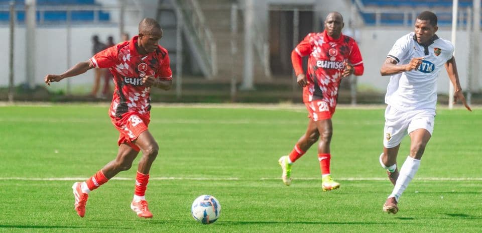Kano Pillars players in action against Doma United Kano Pillars players in action against Doma United
