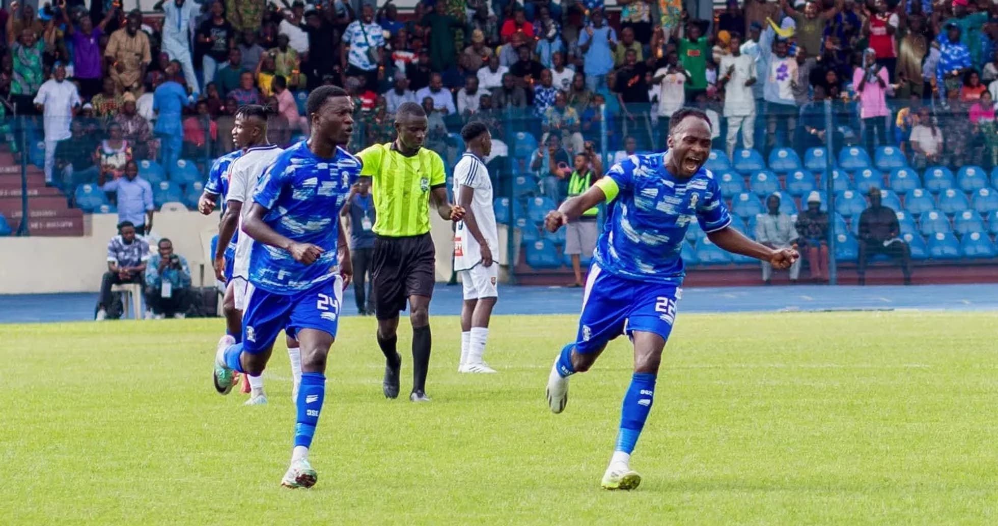 Players celebrating during Warri Wolves match Players celebrating during Warri Wolves match