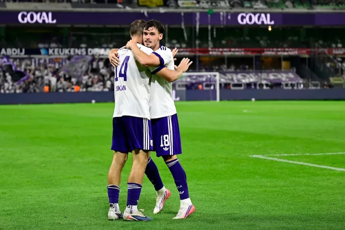 Anderlecht players celebrating a goal Anderlecht players celebrating a goal