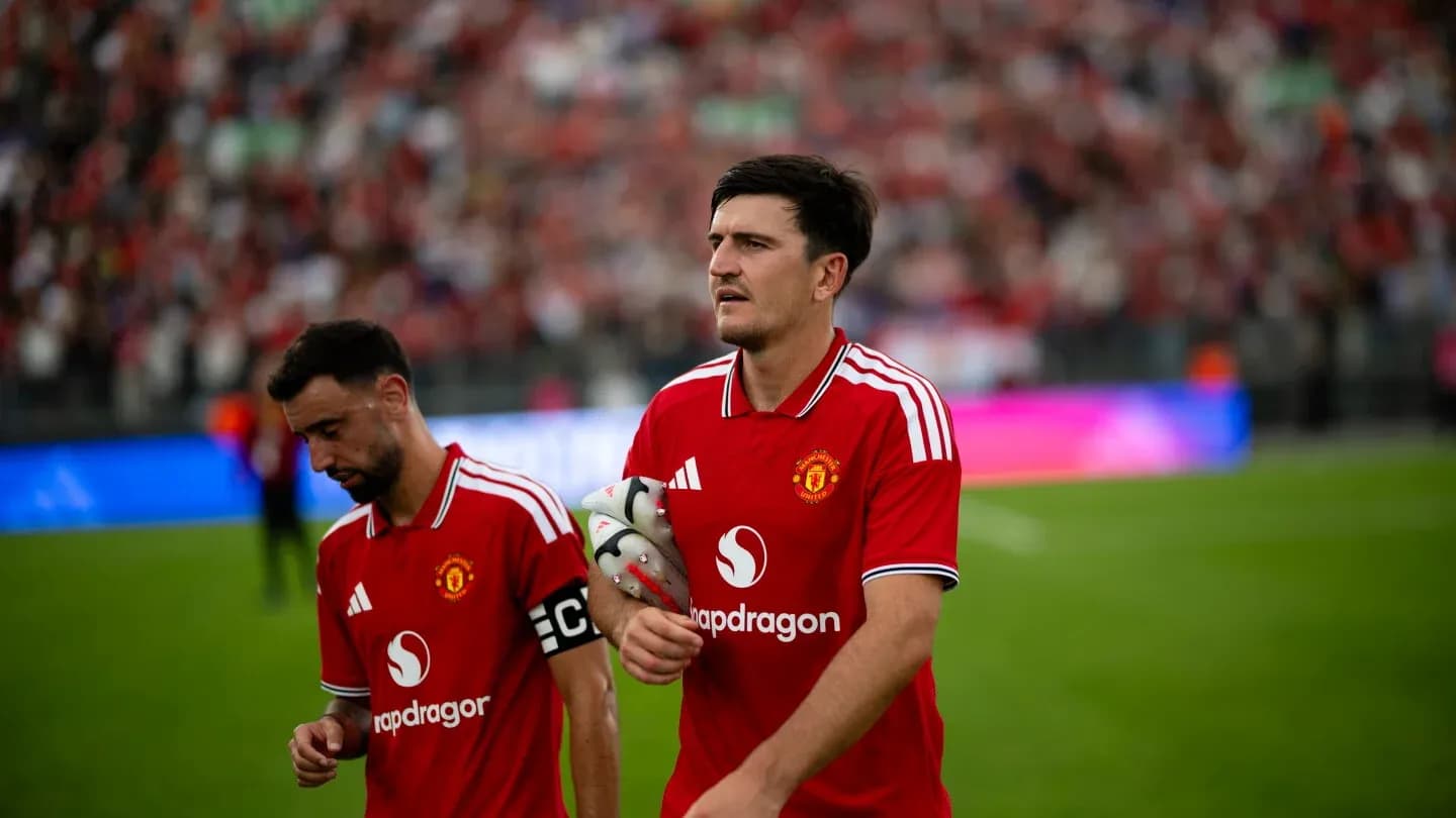 Bruno Fernandes and Harry Maguire leaving the pitch Bruno Fernandes and Harry Maguire leaving the pitch