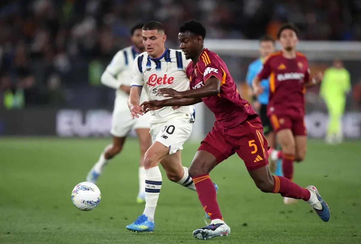 Players battling for the ball during Serie A match Players battling for the ball during Serie A match