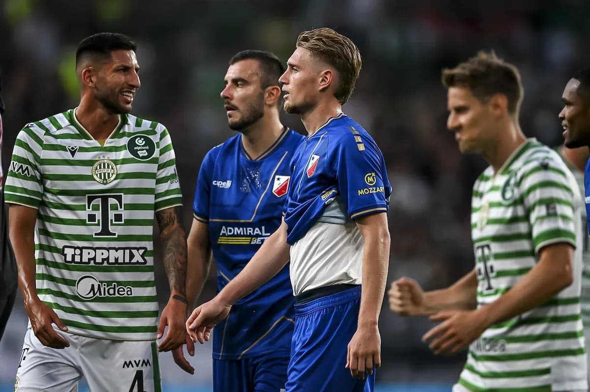 Players interacting during Ferencvarosi TC vs Vojvodina match Players interacting during Ferencvarosi TC vs Vojvodina match