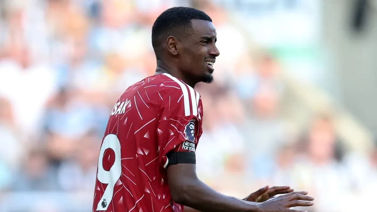 Player wearing red jersey during match action Player wearing red jersey during match action