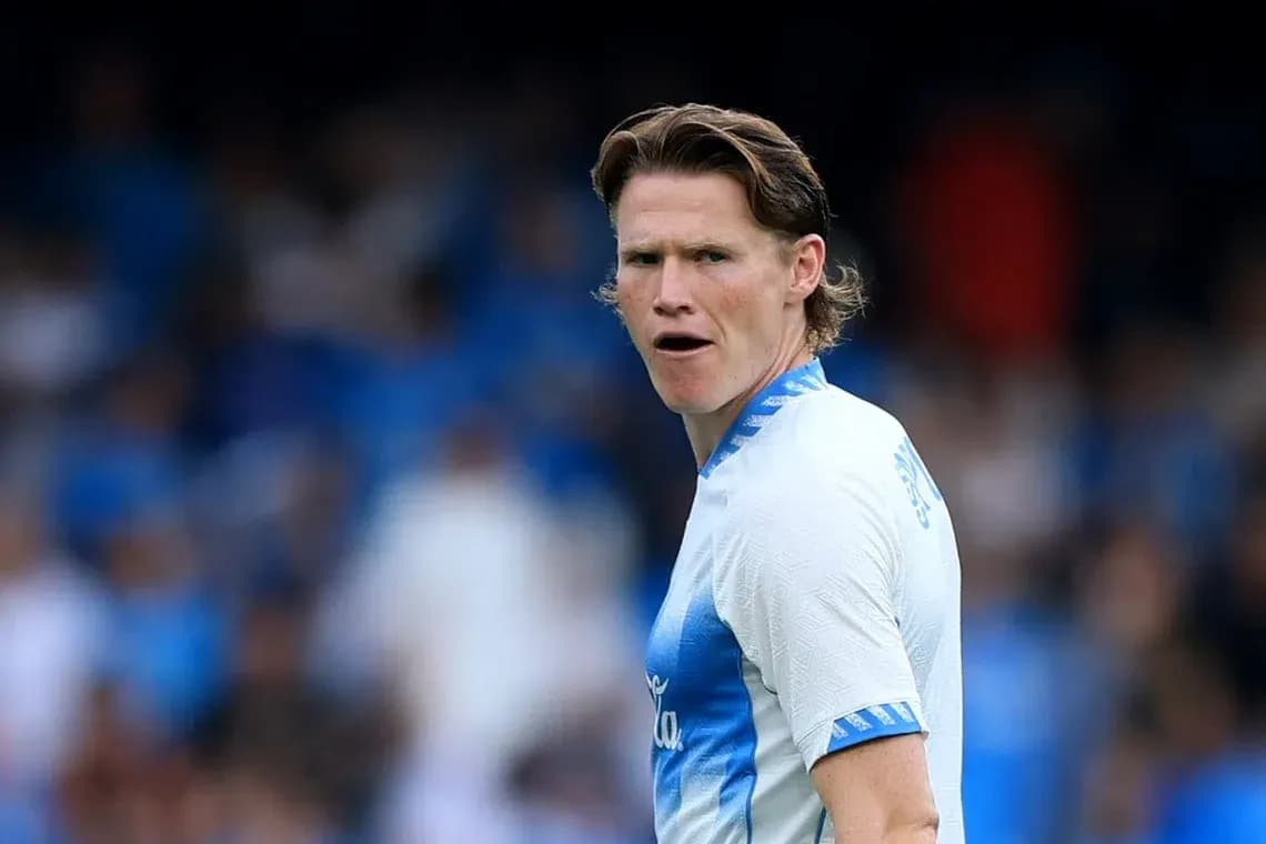Player in light blue jersey during match Player in light blue jersey during match