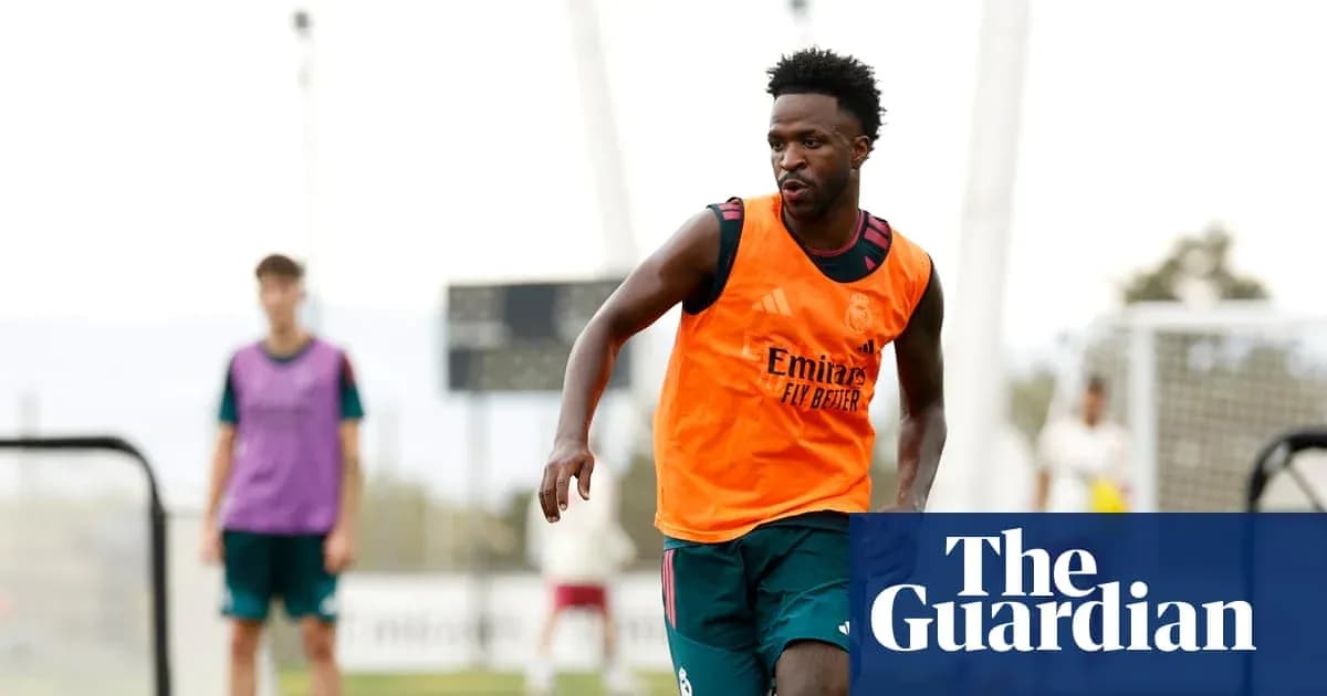 Player in training at Real Madrid's practice session Player in training at Real Madrid's practice session
