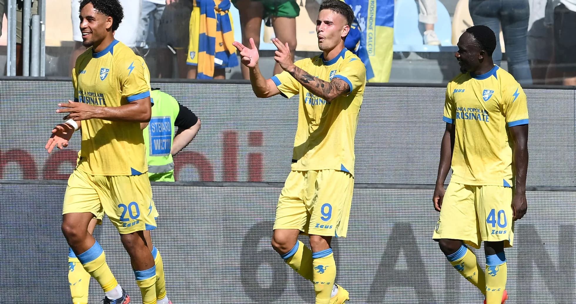 Frosinone players celebrating during a match Frosinone players celebrating during a match