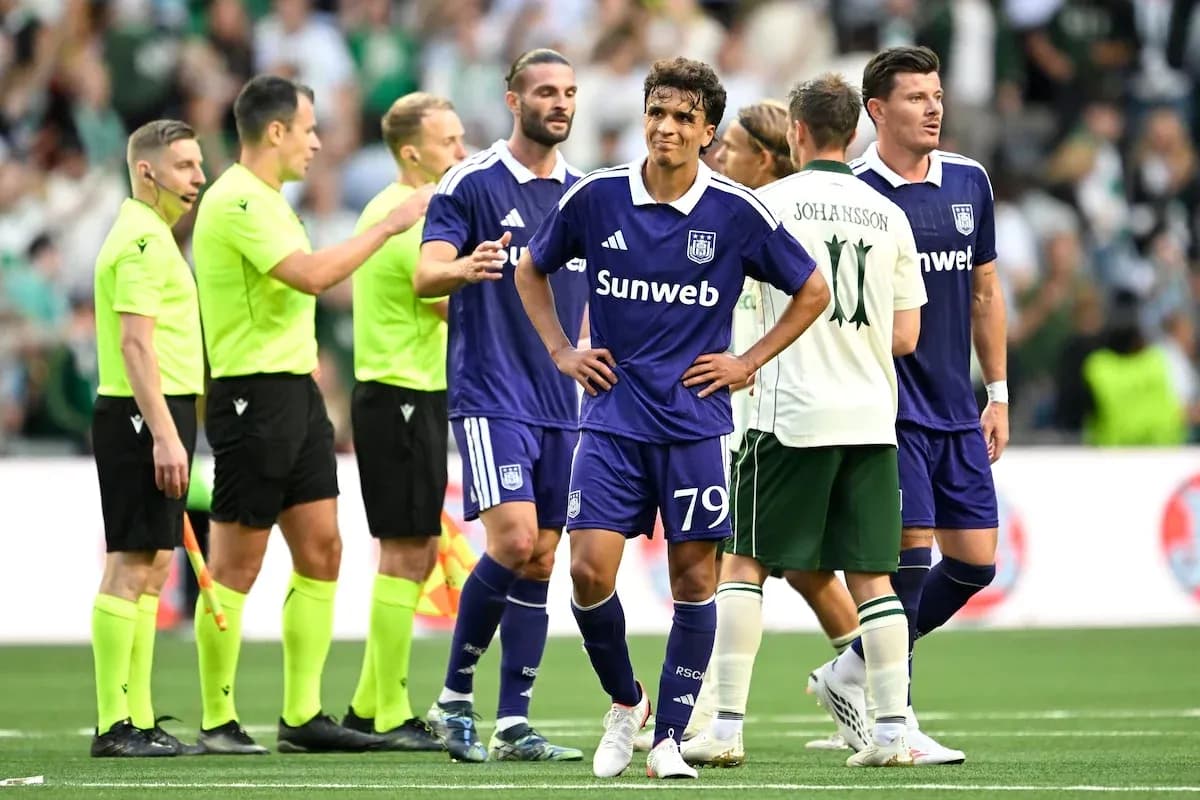 Anderlecht players during UEFA Europa League match Anderlecht players during UEFA Europa League match