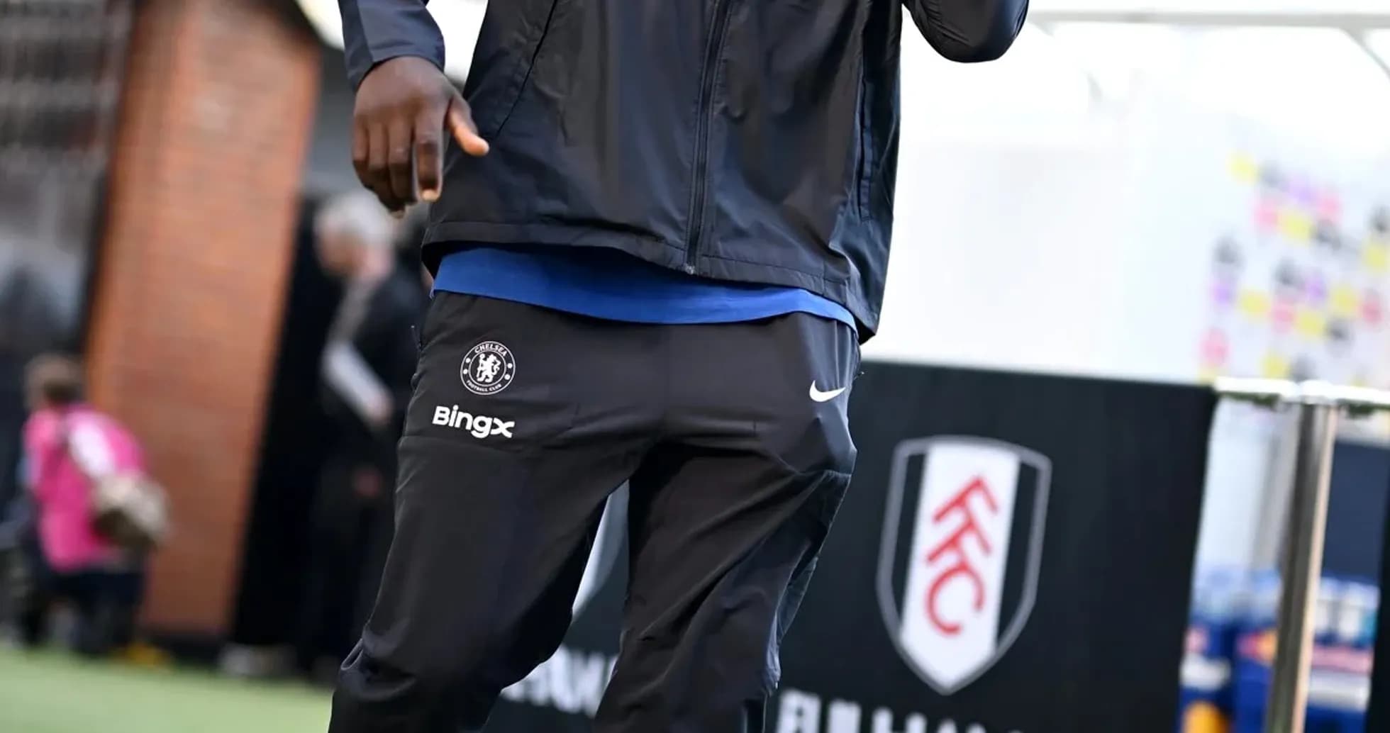 Player arriving at stadium in Chelsea training gear Player arriving at stadium in Chelsea training gear