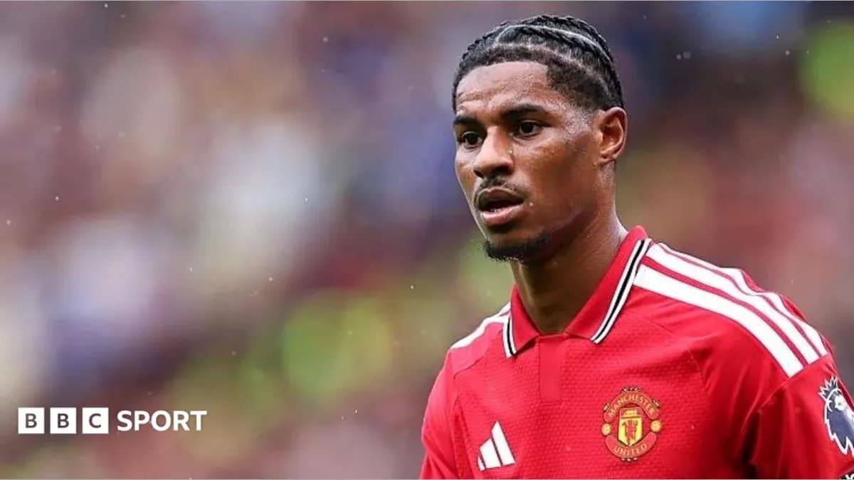 Manchester United player on the pitch during match Manchester United player on the pitch during match